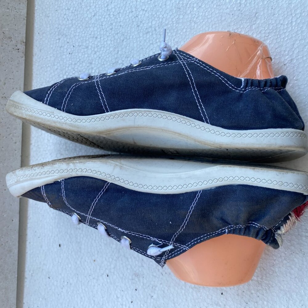 Time and Tru Women’s Blue Scrunch Back Sneaker Memory Foam Canvas Shoes Size 10 - Picture 12 of 14